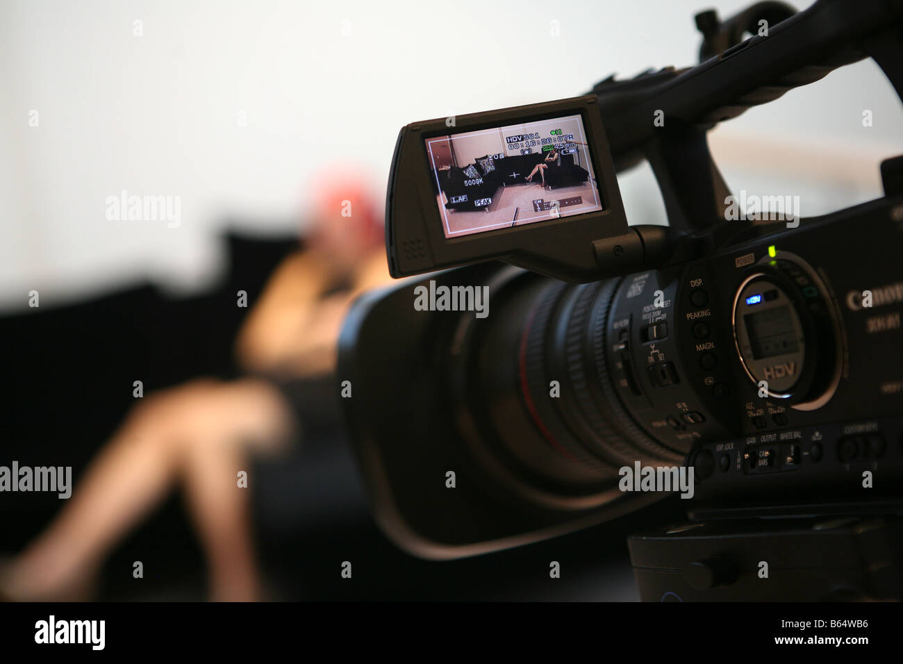 Une caméra filmant un mode pendant un tournage commercial Banque D'Images