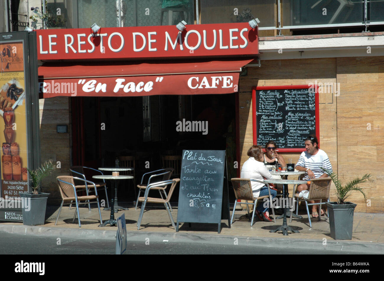 Café/Restaurant à Sète,connu sous le nom de nice "Languedoc" France Banque D'Images