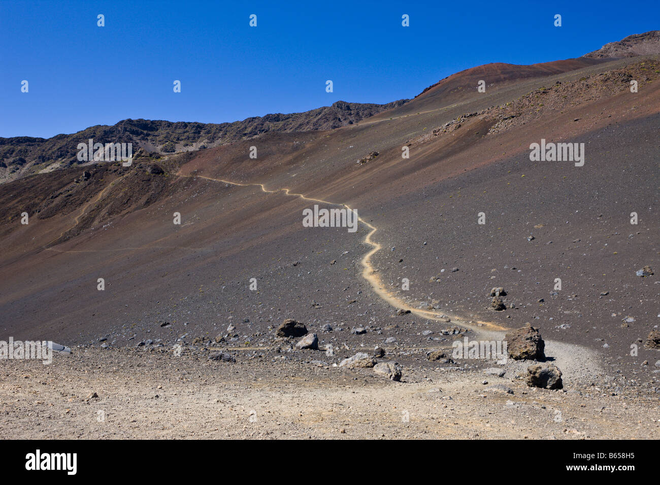 Sentier de sable au cratère du volcan Haleakala Maui Hawaii USA Banque D'Images