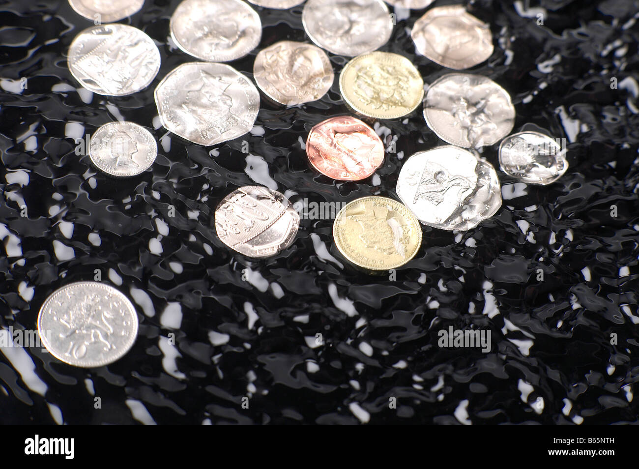 La monnaie britannique naufrage en eaux troubles Banque D'Images