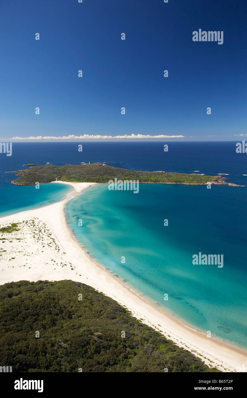 Fingal Bay Fingal Spit et Point Stephens Tomaree National Park New South Wales Australie aerial Banque D'Images