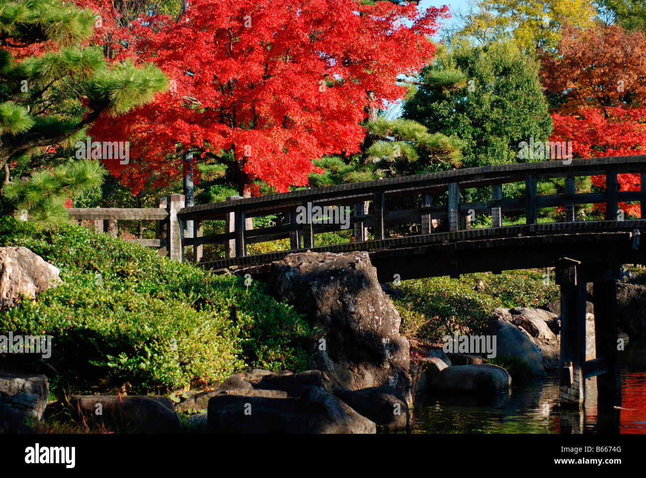 Pont japonais traditionnel Banque D'Images