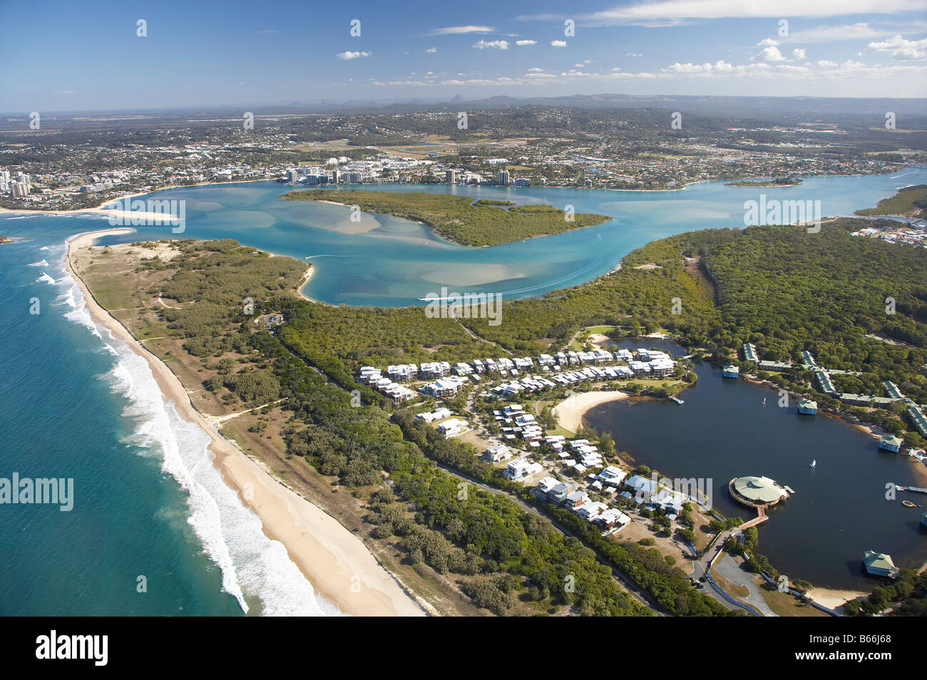 Novotel Twin Waters Resort Maroochy River et Sunshine Coast Maroochydore Queensland Australie aerial Banque D'Images