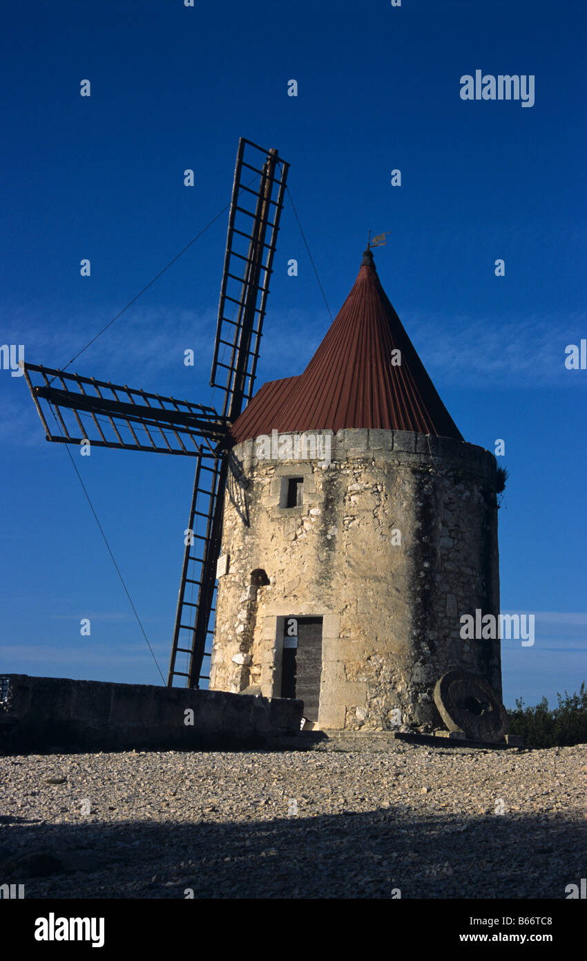 Le moulin de Daudet, Fontvieille, Alpilles, Provence, France Banque D'Images
