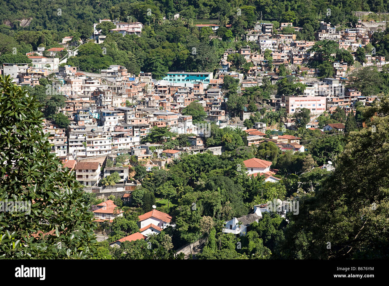 Vue d'un bidonville au Brésil Banque D'Images