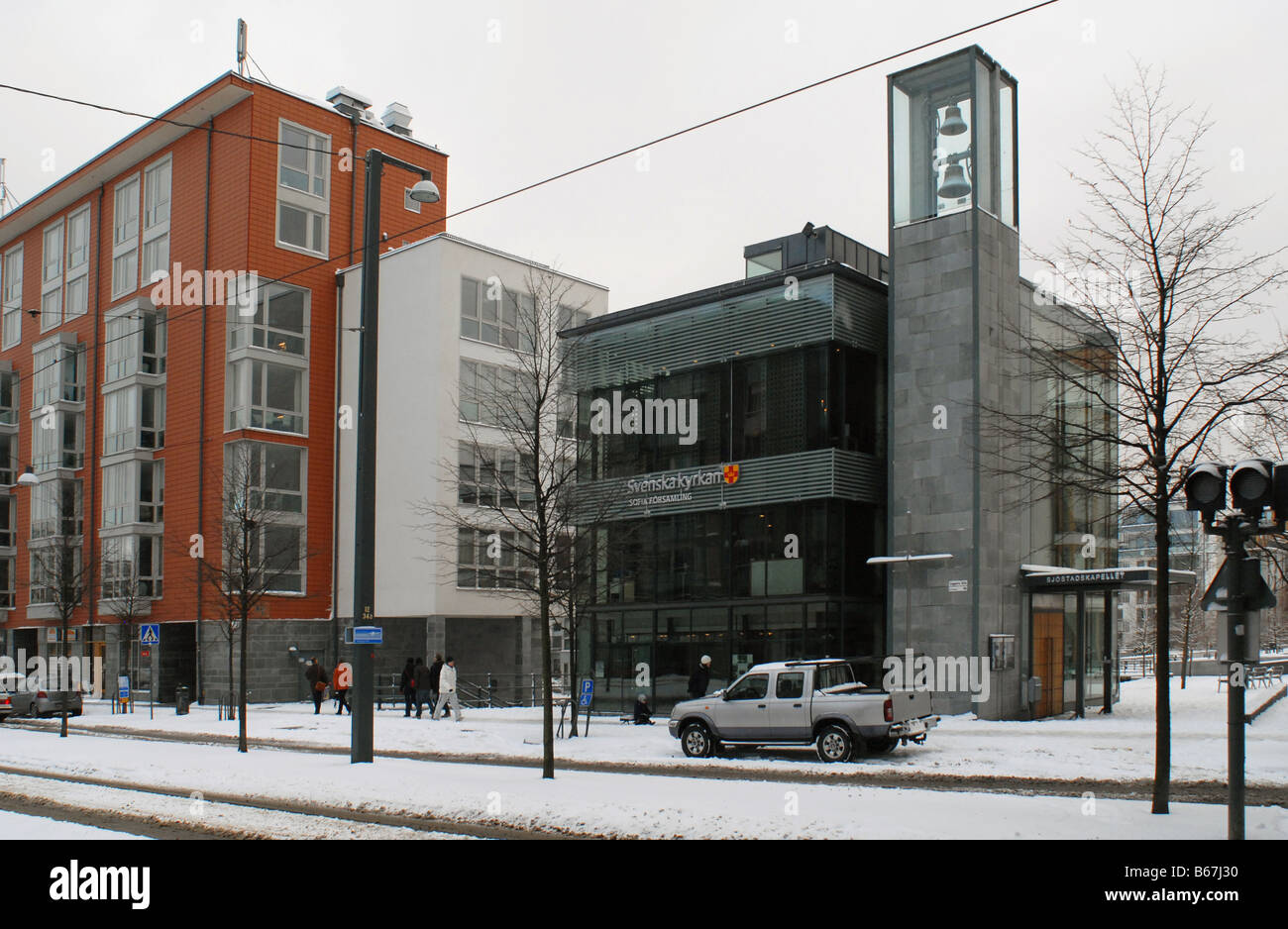 L'église de verre ultra moderne dans le quartier de Hammarby Sjöstad Stockholm en Suède Banque D'Images