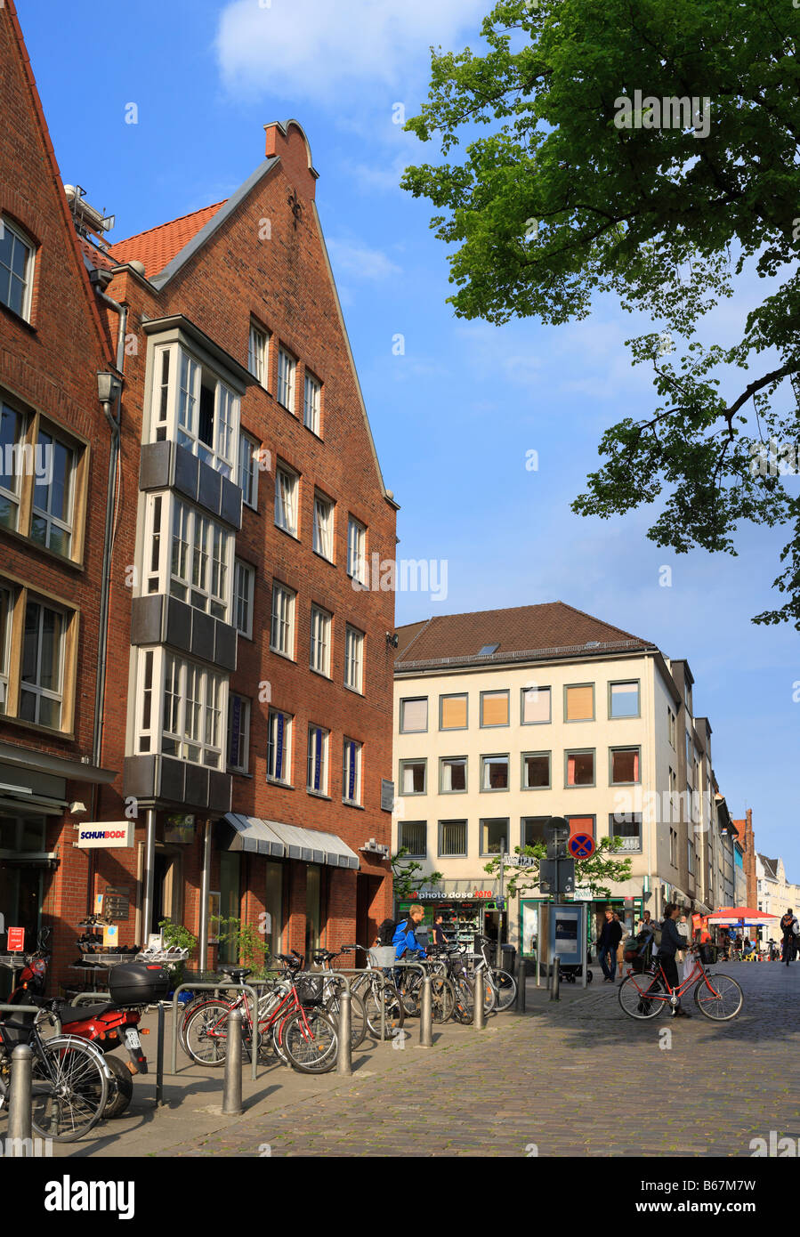 L'architecture de la ville, rue, maisons de briques rouges, Lubeck, Schleswig Holstein, Allemagne Banque D'Images