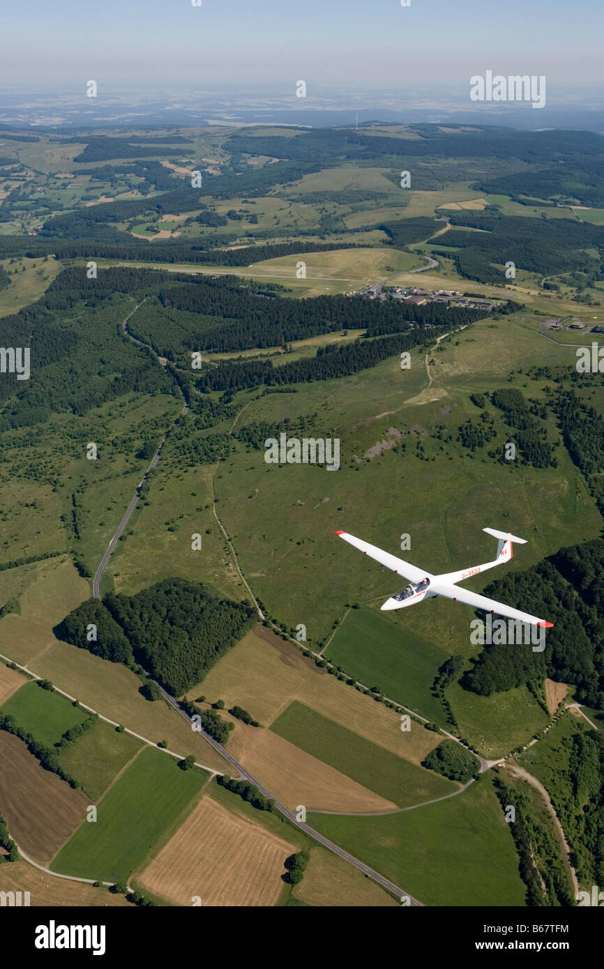 Photo aérienne d'un planeur avion sur Rhoen Région, près de Wasserkuppe Mountain, Rhoen, Hesse, Allemagne Banque D'Images