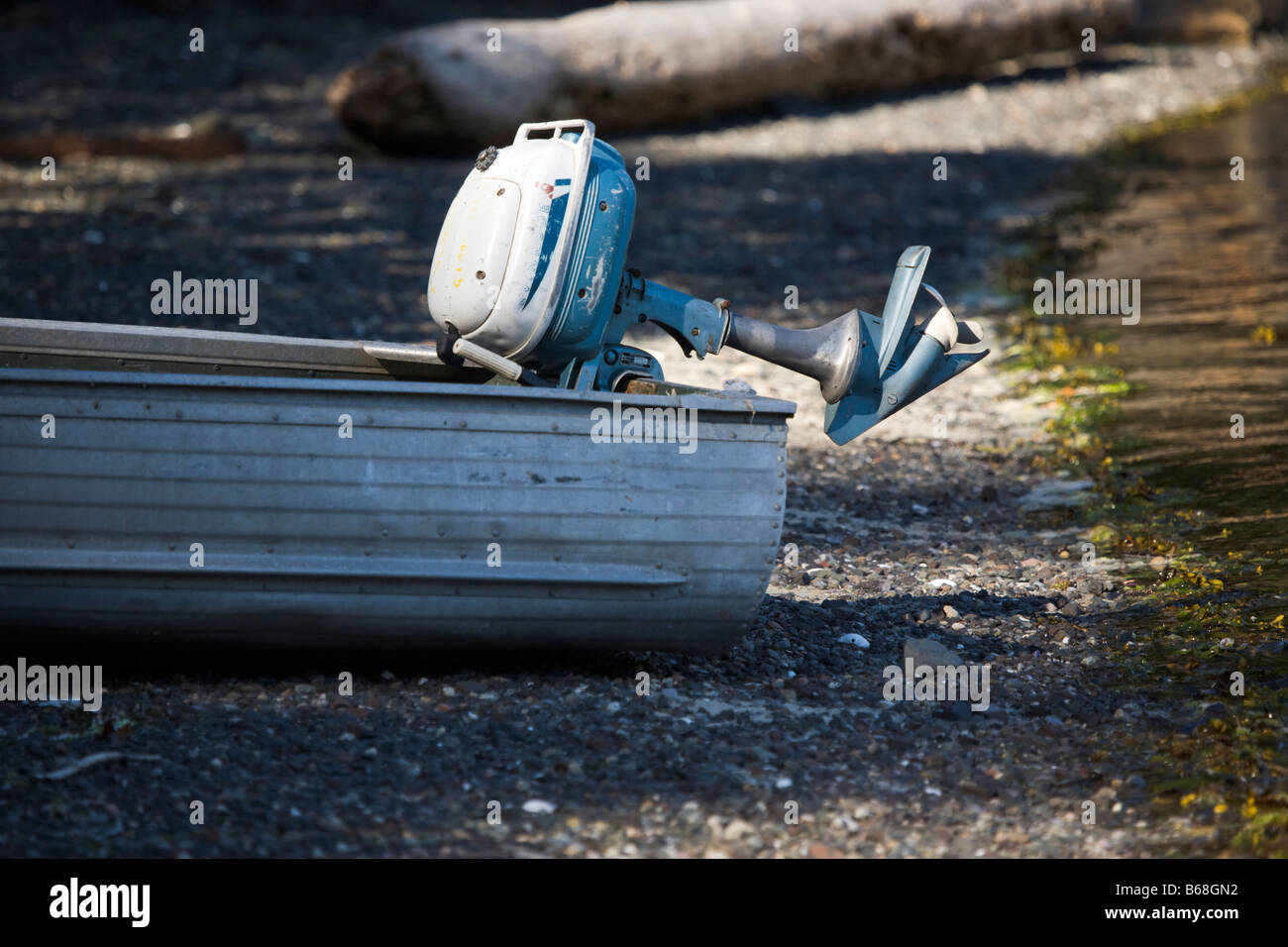 bateau sur une plage Banque D'Images