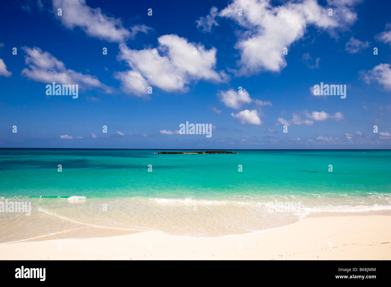 Caraïbes, belle, désert, sunny beach. Seascape. Cayo Santa Maria. Cuba. Des Caraïbes. Banque D'Images