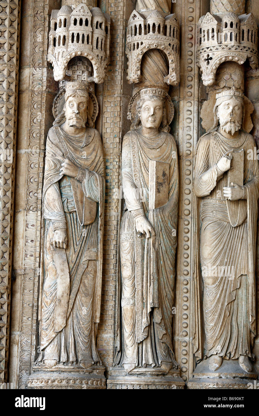 L'art religieux, sculptures sur le portail de la cathédrale de Bourges (1195-1270), UNESCO World Heritage Site, Bourges, France Banque D'Images