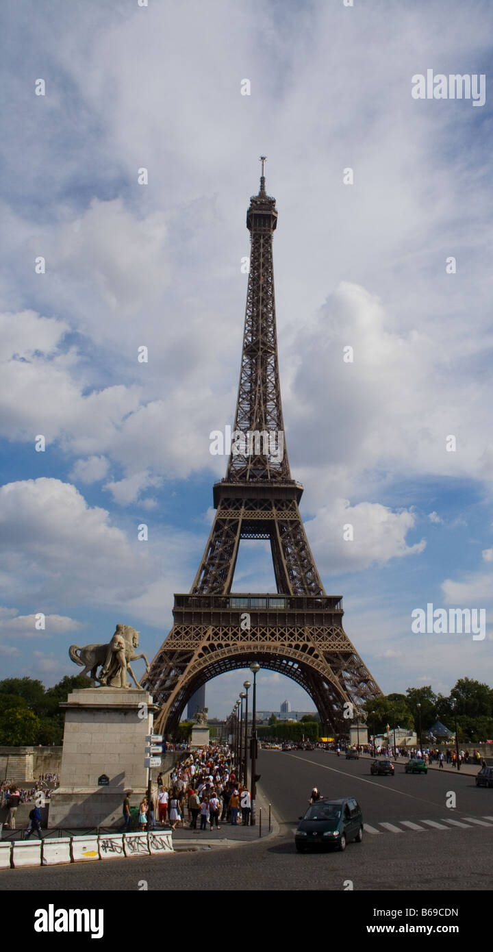 Tour Eiffel tower Paris France Août 2006 Banque D'Images