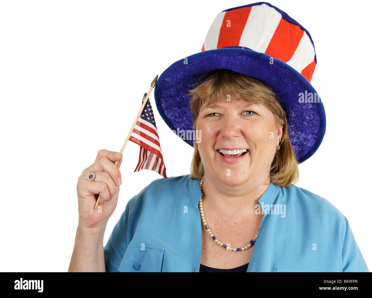 Une bonne femme de militaire enthousiastes agitant un drapeau américain isolated on white Banque D'Images