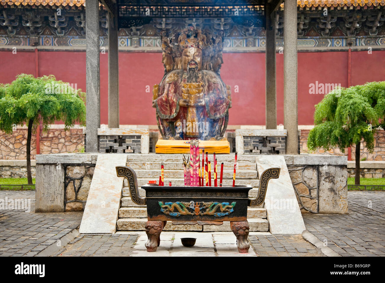 Statue dans un temple, Temple Dai, Tai'an, Shandong Province, China Banque D'Images