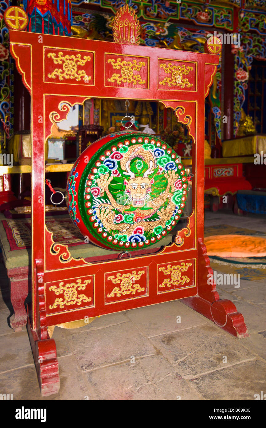 Gong dans un temple, Temple Da Zhao, Hohhot, Inner Mongolia, China Banque D'Images
