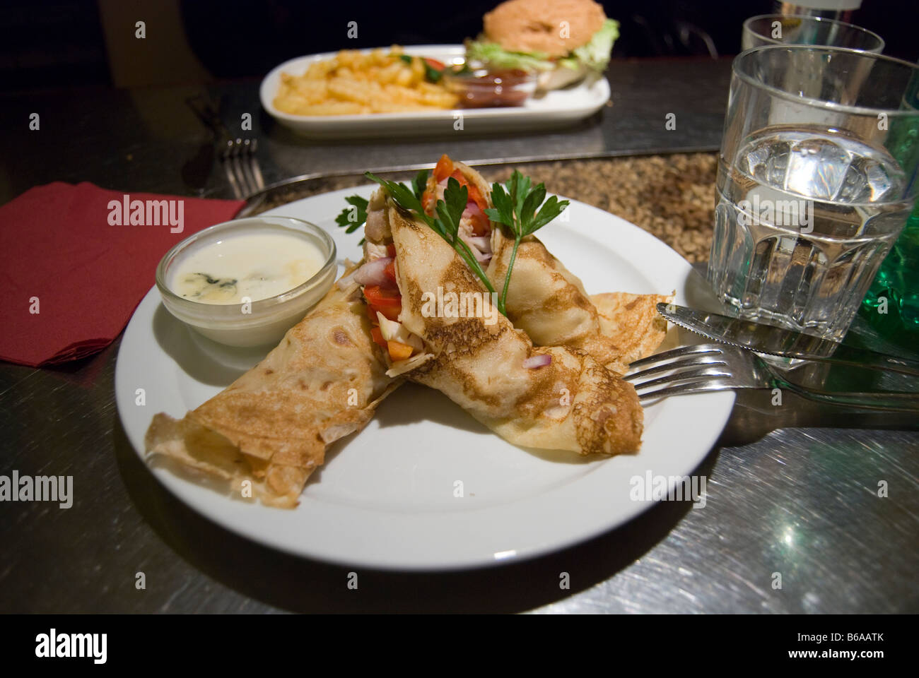 Par exemple pour les aliments servis dans un restaurant au centre-ville de Kiev Ukraine Banque D'Images