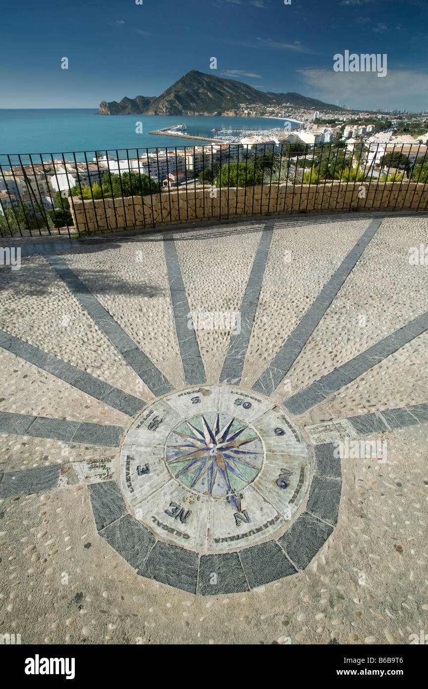 Plaza donnant sur Altea, Costa Blanca, Espagne Banque D'Images