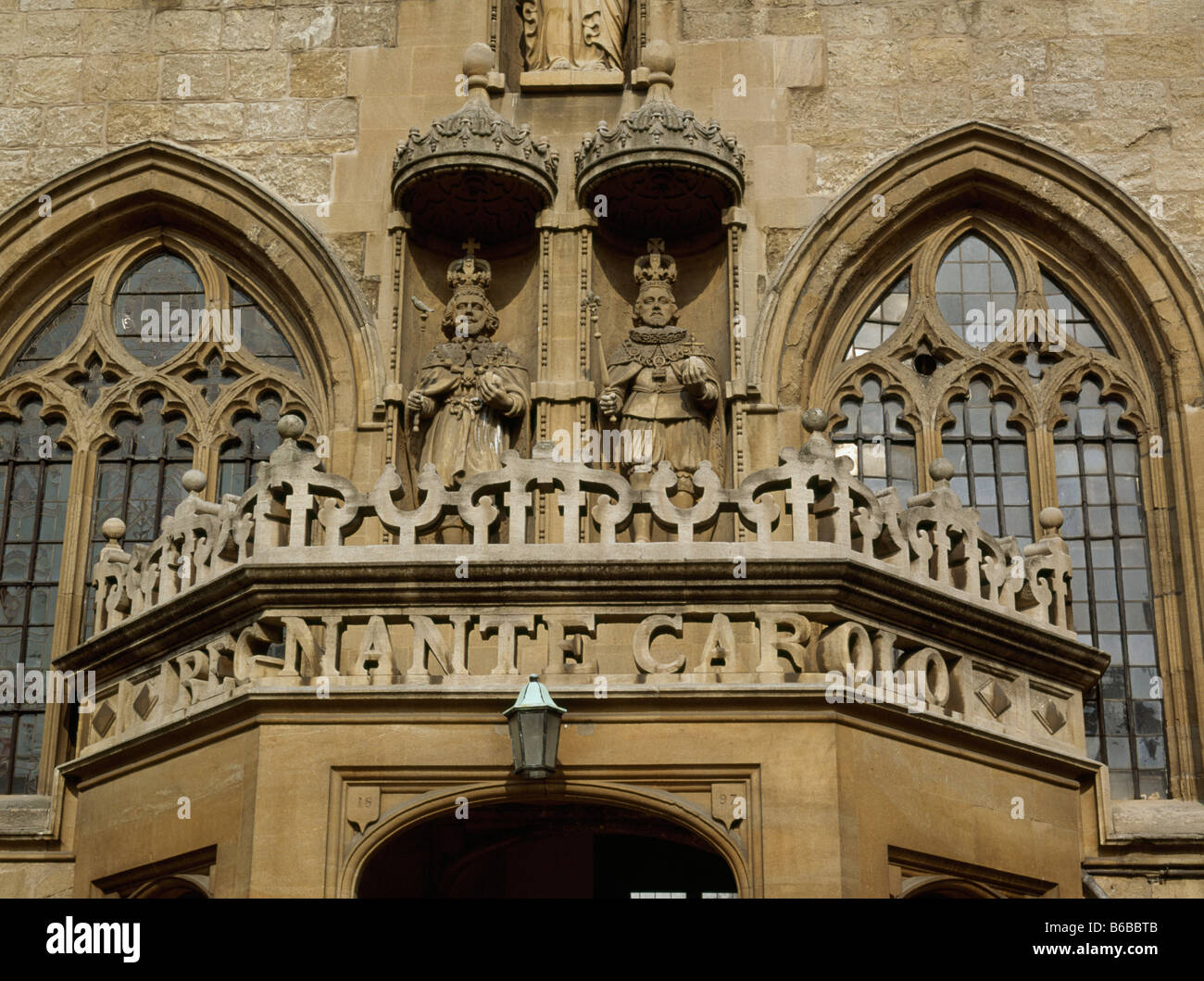 L'Oriel College d'Oxford des statues de Charles I, Édouard II et la Vierge Marie Banque D'Images