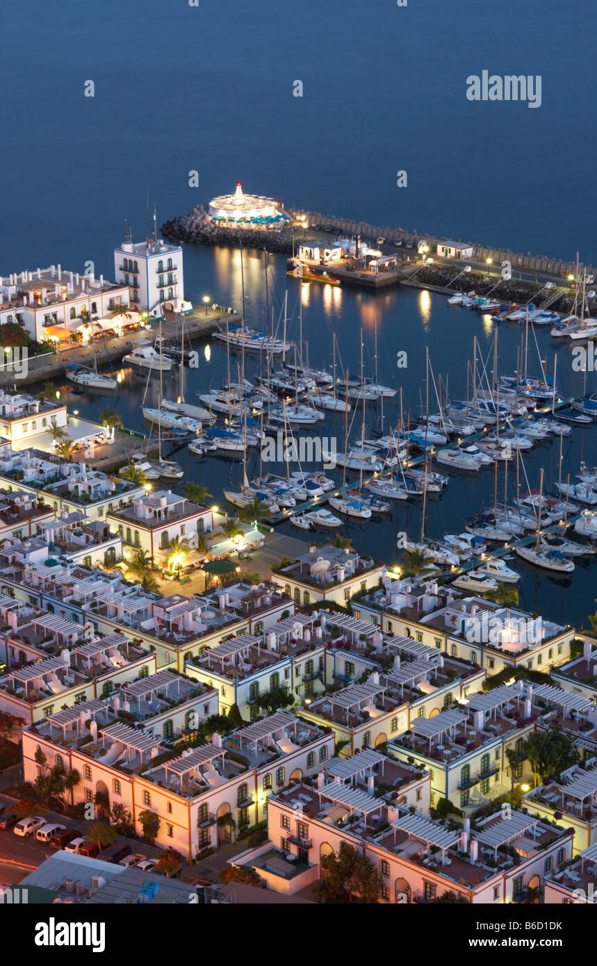 Gran Canaria : Puerto de Mogan au crépuscule Banque D'Images