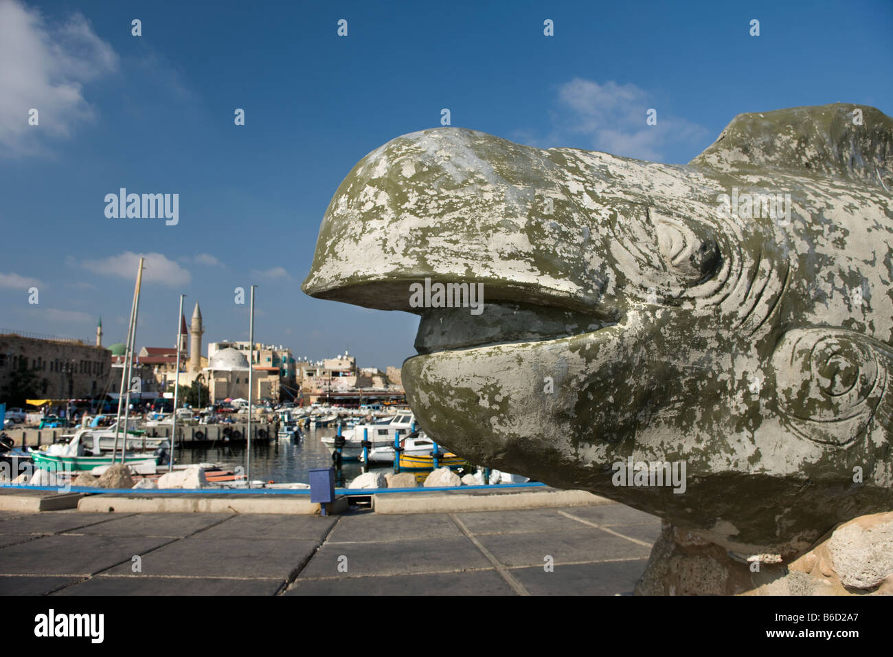 La baleine JONAS PORT SCULPTURE VIEILLE VILLE ACCO ISRAËL Banque D'Images