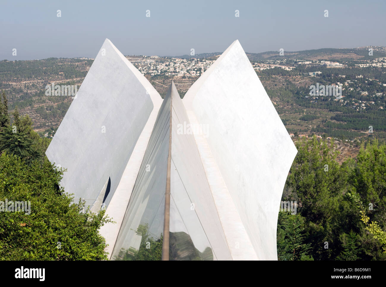 Musée d'histoire de l'holocauste (©2005 Moshe SAFDIE) Yad Vashem JÉRUSALEM ISRAËL Banque D'Images