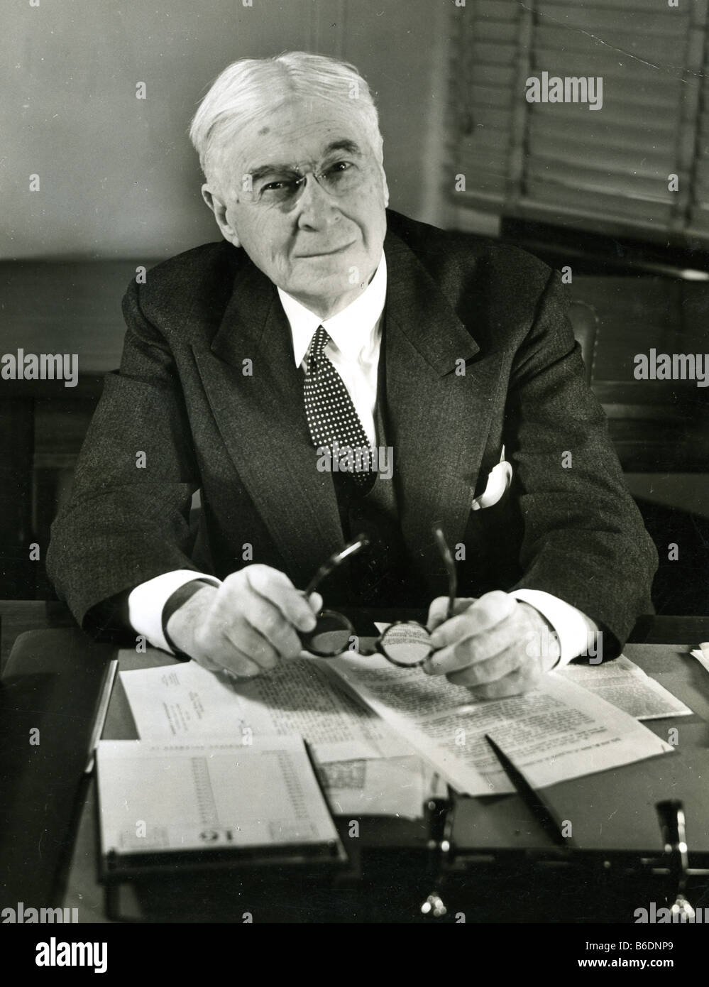 BERNARD BARUCH (1870-1965) financier américain et conseiller de présidents américains Wilson et Roosevelt Banque D'Images