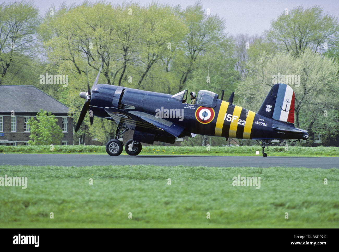 La Marine française Chance Vought F4U Corsair à l'aérodrome de Biggin Hill Angleterre Banque D'Images