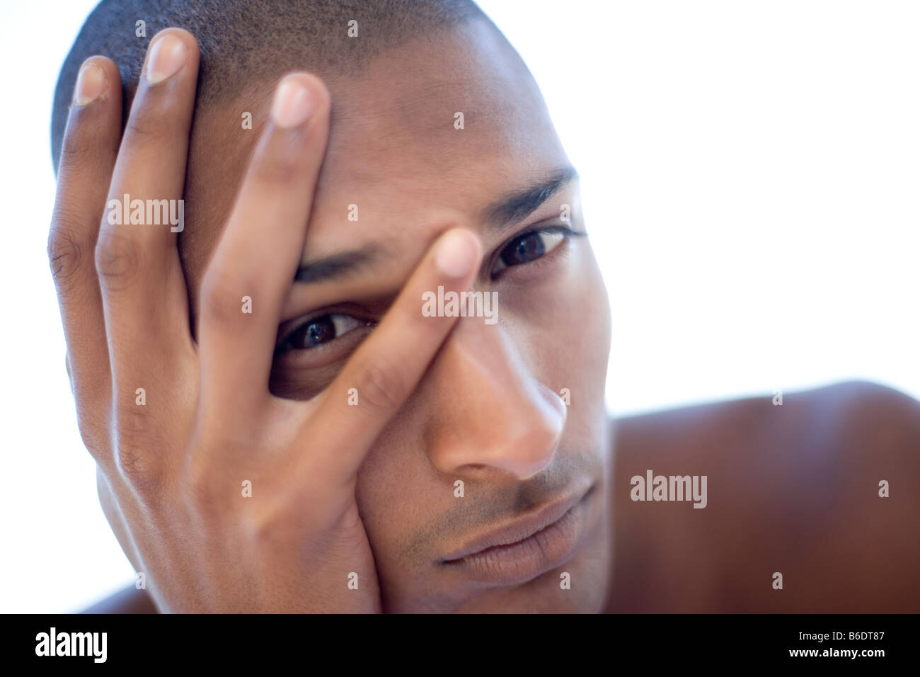 Jeune homme déprimé, il a vingt ans. Banque D'Images