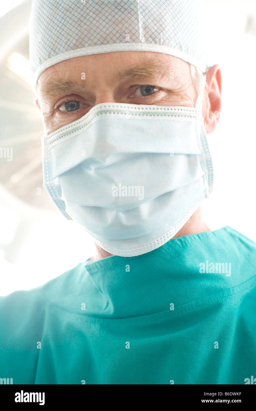 Chirurgien dans une salle d'opération. Banque D'Images