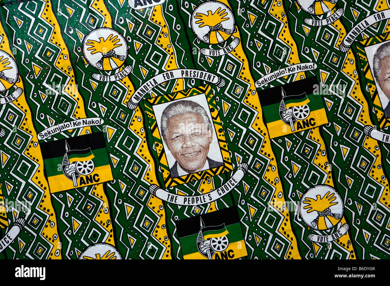 L'Afrique du Sud, Johannesburg, avec de l'imprimer de Nelson Mandela, l'ANC  et les couleurs (vert jaune noir blanc Photo Stock - Alamy
