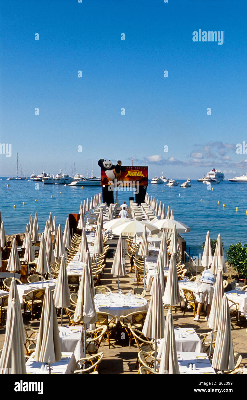 Plage privée de l'hôtel Carlton à Cannes pendant le festival du film Banque D'Images