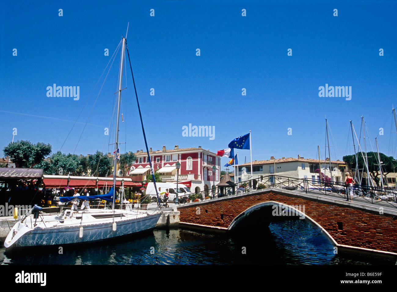 La marina du village de Port Grimaud près de Saint Tropez Banque D'Images