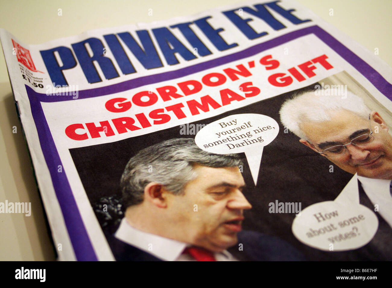 Private Eye Magazine, mai 28, 2008. Caractéristiques couvercle avant le premier ministre britannique Gordon Brown et le Chancelier Alistair Darling. Banque D'Images