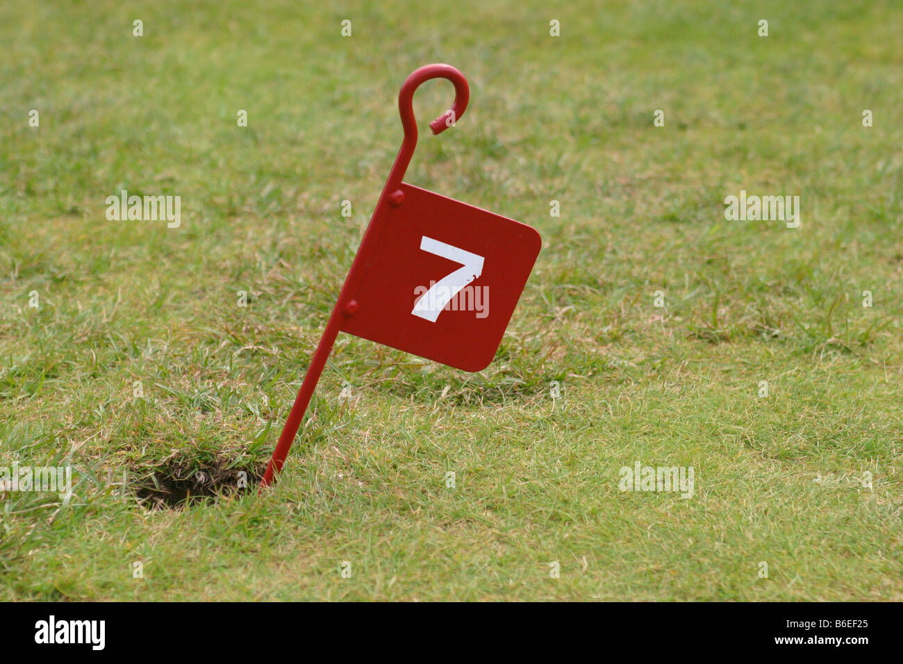 7 ème trou de golf flag sept septième Banque D'Images