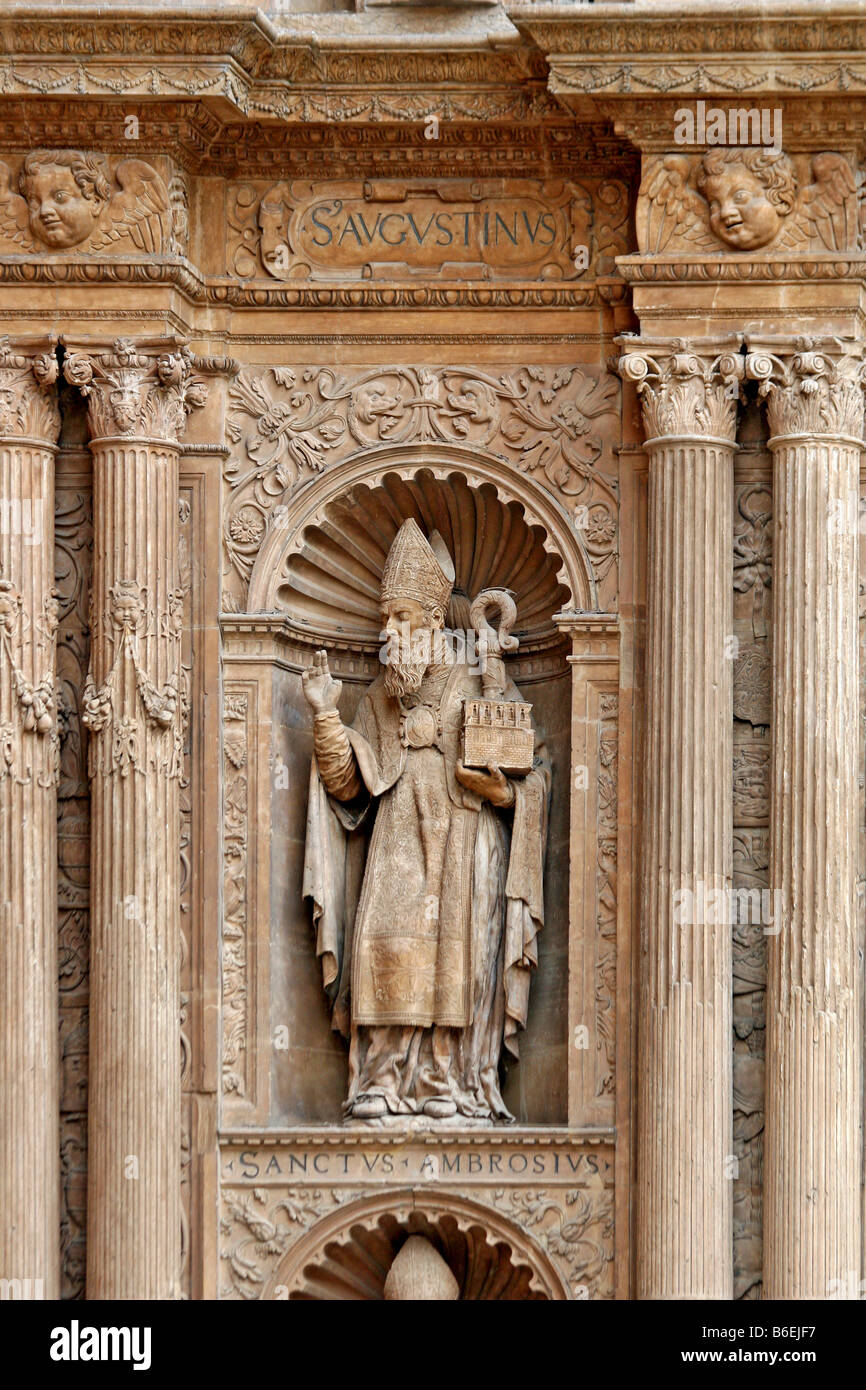 Sculpture de Saint Augustine, portail principal, La Seu Cathedral, Palma de Mallorca, Majorque, Îles Baléares, Espagne, Europe Banque D'Images