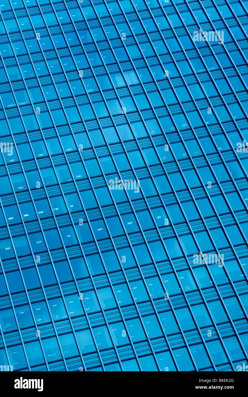 Windows dans Office Block Canary Wharf Docklands, Londres, Grande-Bretagne Banque D'Images