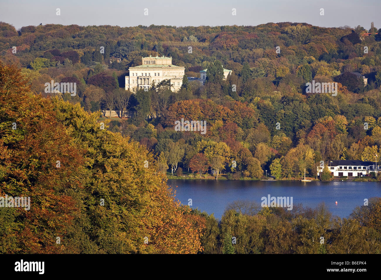 Villa Huegel au lac Baldeney, Baldeneysee, Allemagne, Rhénanie du Nord-Westphalie, région de la Ruhr, à Essen Banque D'Images