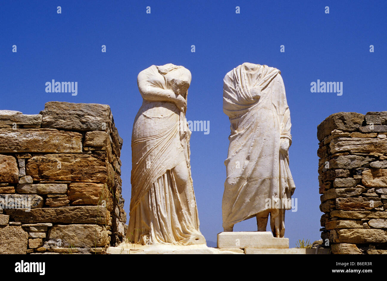 Statues antiques sans la tête sur l'île de Delos, Grèce, Europe Banque D'Images