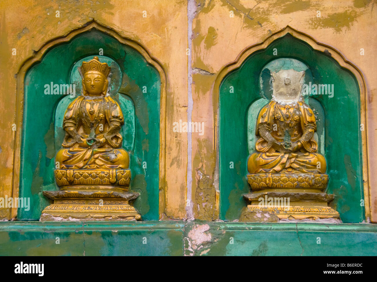 Mur de bouddha et la sagesse de la mer sculptures du Palais d'été temple Chine Banque D'Images