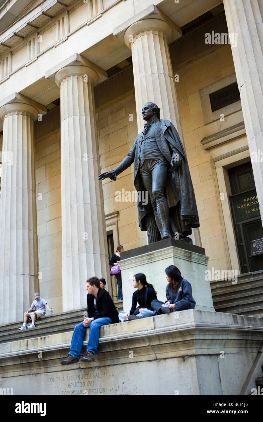 USA, New York Wall Street, Federal Hall. Statue de George Washington Banque D'Images