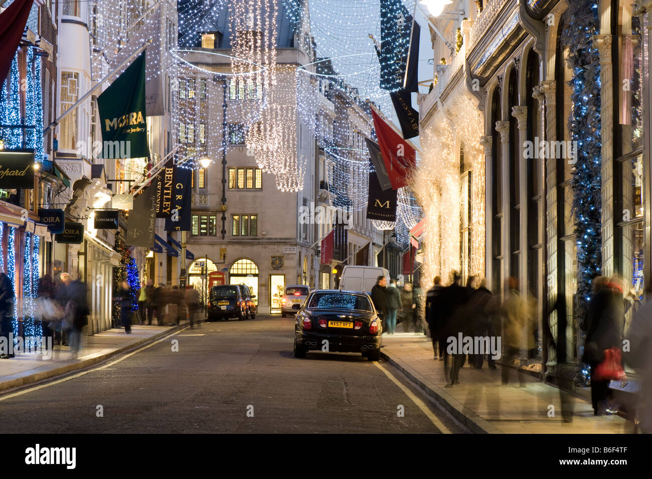 Boutiques de Bond Street à l'époque de Noël London United Kingdom Banque D'Images