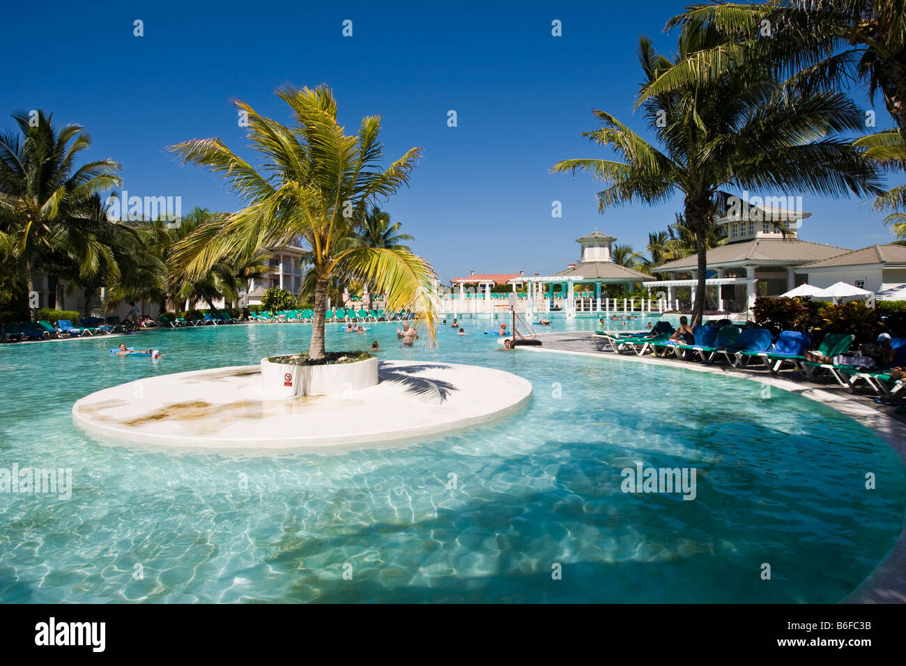 Piscine, l'hôtel Tryp Peninsula Varadero, Cuba, Caraïbes, Amérique, Banque D'Images