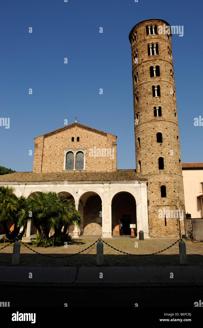 Nouveau Appolonarium et tower, Ravenne, Italie, Europe Banque D'Images