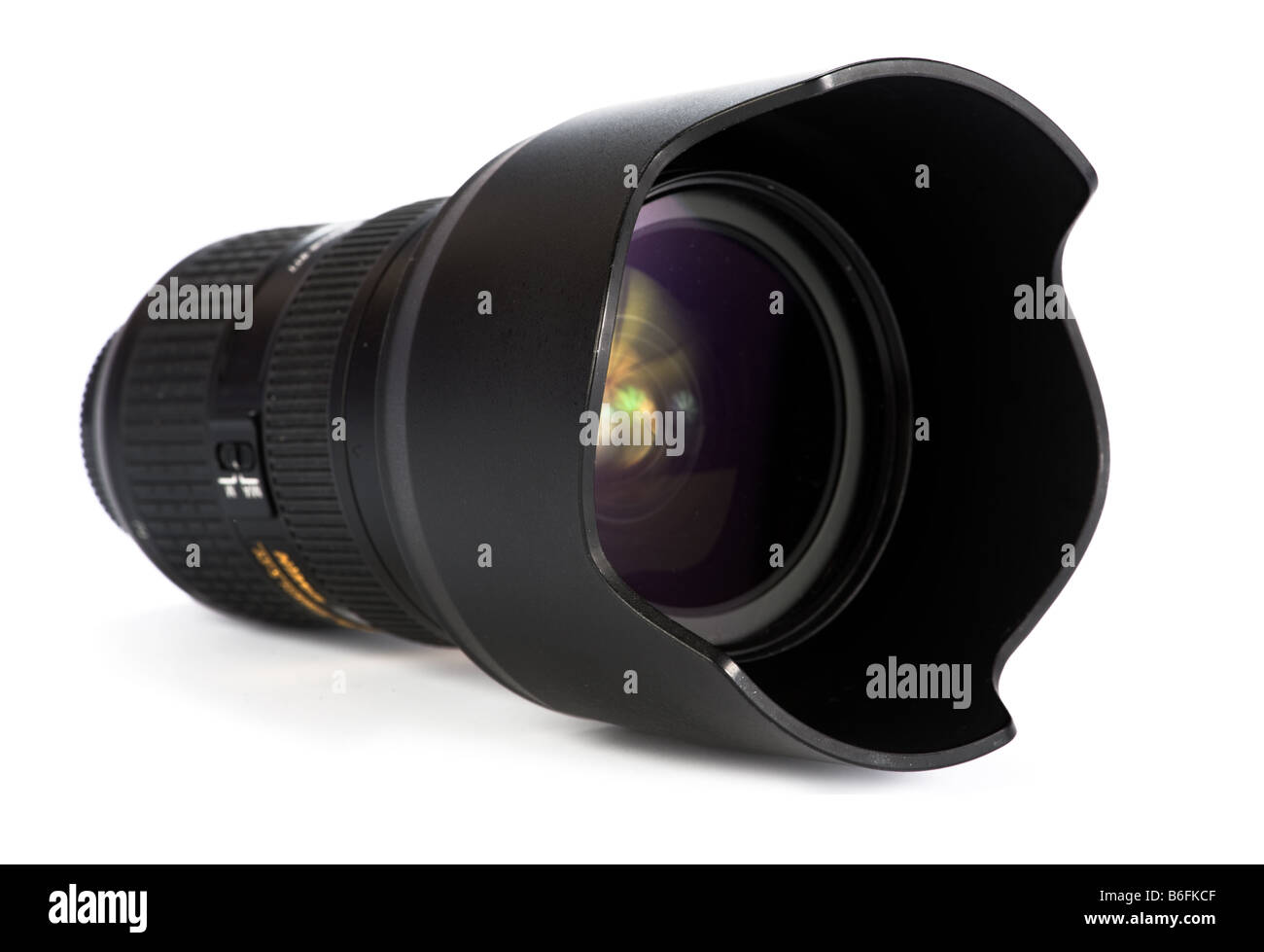 Il s'agit d'un objectif zoom 24 70 mm en qualité premium pour un appareil photo DSLR Banque D'Images