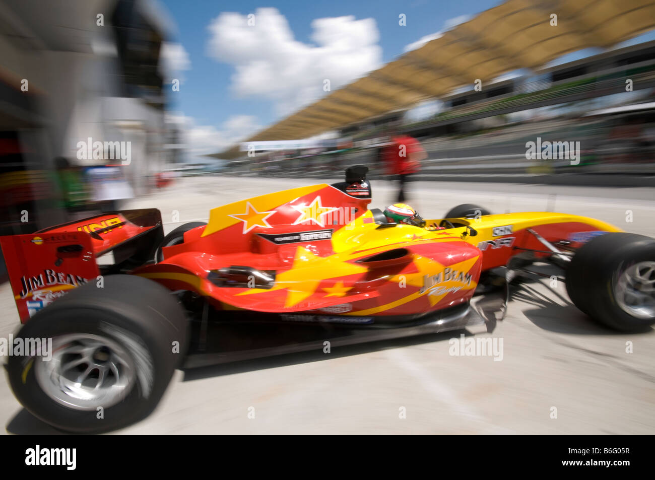 Flou de mouvement du pilote de l'axe Ho Tung d'une équipe1 Chine oriente sa voiture pendant la pratique session à A1GP World Cup of Motorsport Banque D'Images