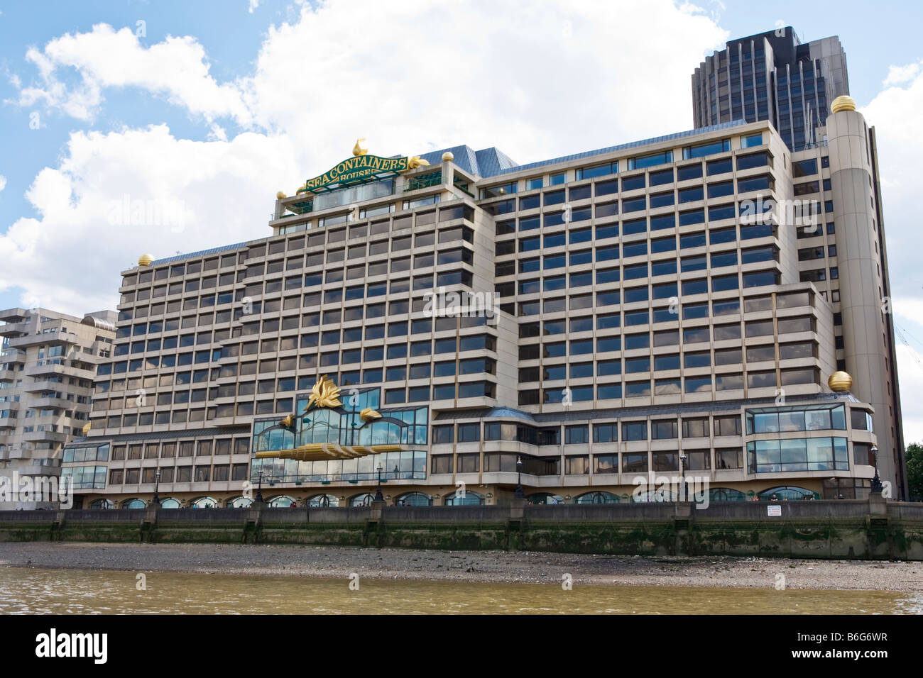 Sea Containers House sur les rives de la Tamise Banque D'Images