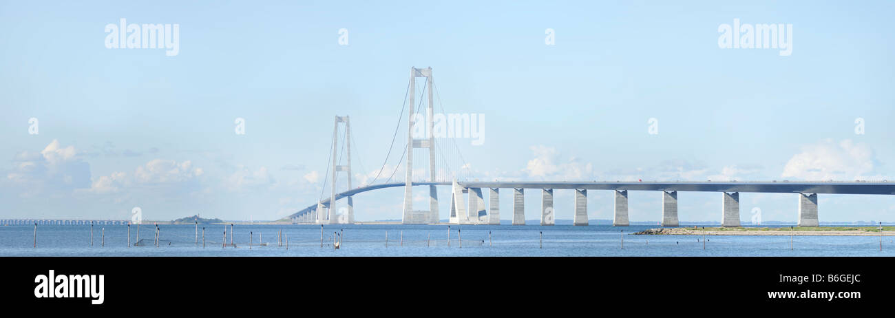 Great Belt East Bridge au Danemark, le troisième pont suspendu le plus long au monde. Banque D'Images