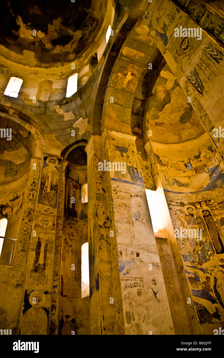 Lac de Van's 10e siècle église arménienne de la Sainte-croix des fresques de l'intérieur sur l'île Akdamar Banque D'Images