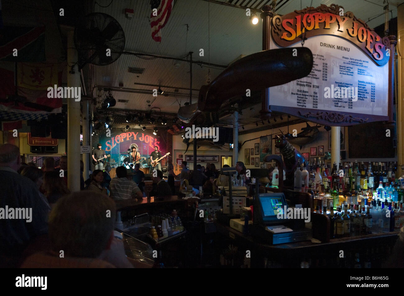 Musique live en Sloppy Joe's Saloon, Duval Street dans la vieille ville, Key West, Florida Keys, USA Banque D'Images
