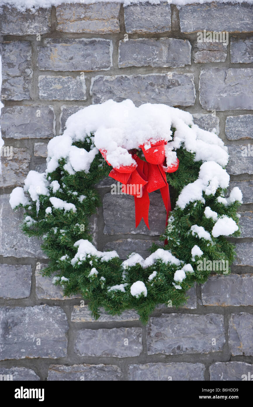 Couronne de Noël avec de la neige Banque D'Images